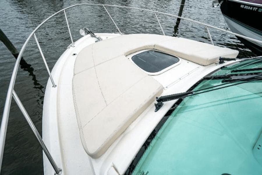 2018 Boston Whaler 315 Conquest