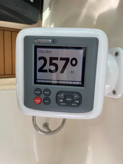 Reel Wired Yacht Photos Pics 2008 Tiara 315 Legasea Marine