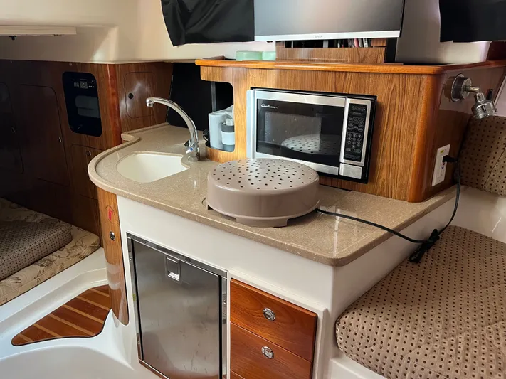 Reel Wired Yacht Photos Pics 2008 Tiara 315 Legasea Marine