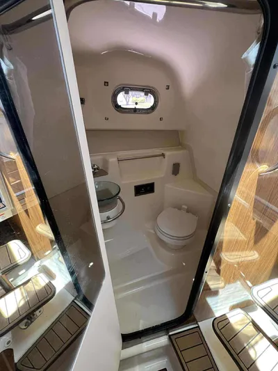 Reel Wired Yacht Photos Pics 2008 Tiara 315 Legasea Marine