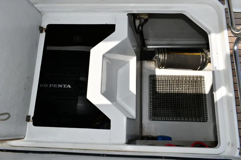 Beach Cat Yacht Photos Pics 