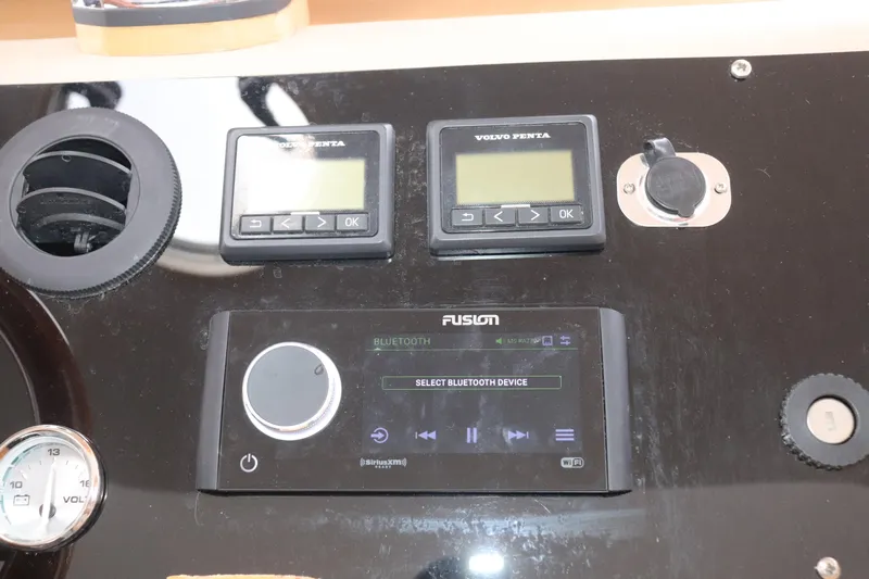 Beach Cat Yacht Photos Pics 