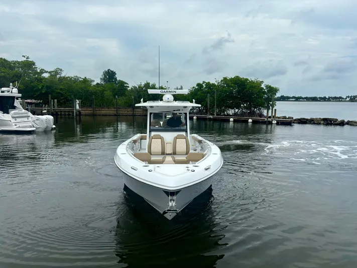  Yacht Photos Pics 2025 Everglades 335 Cc - Image 3
