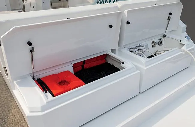  Yacht Photos Pics Transom Lockers (Factory Image)