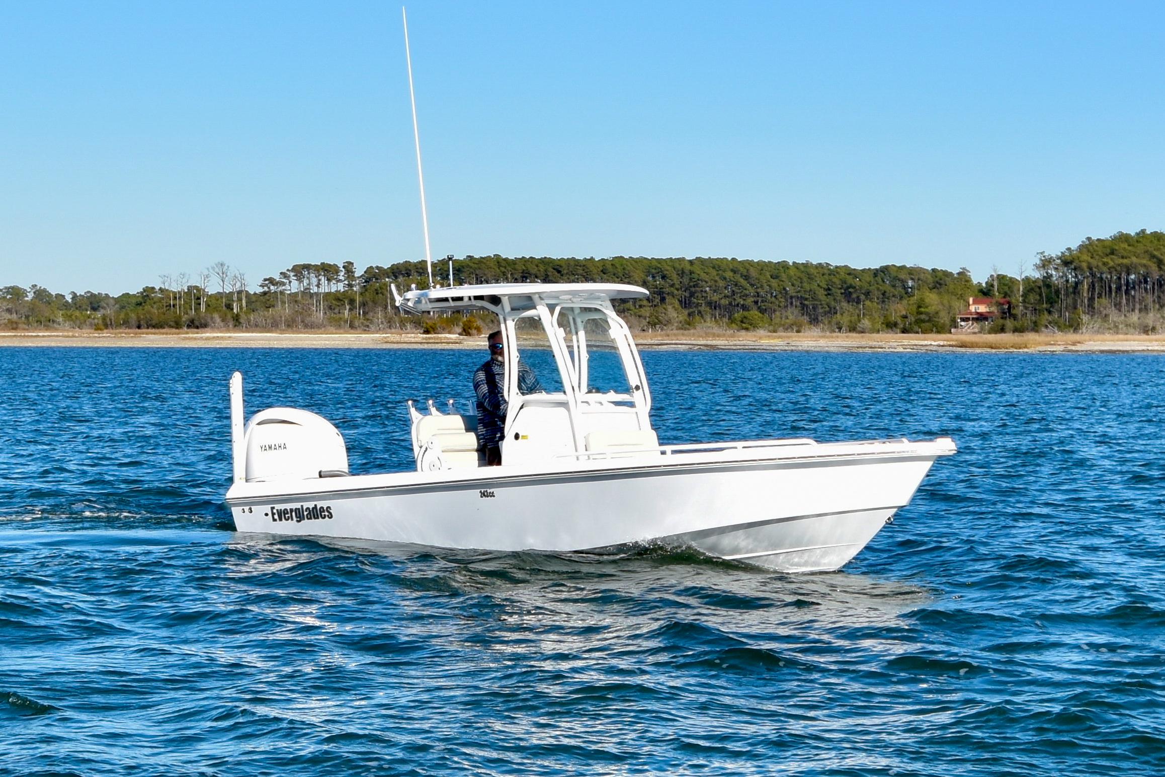 2023 Everglades 243CC Center Console Boote Kaufen YachtWorld