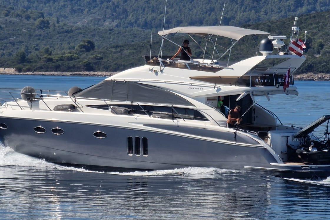 2008 Princess 54 Flybridge Motor Yacht