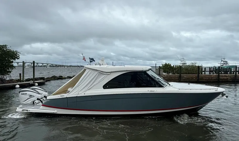  Yacht Photos Pics 2022 REGAL LX36 - Image 6