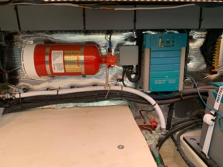  Yacht Photos Pics 2022 REGAL LX36 - Image 51