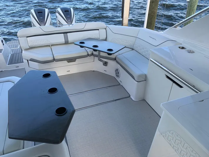  Yacht Photos Pics 2022 REGAL LX36 - Image 26