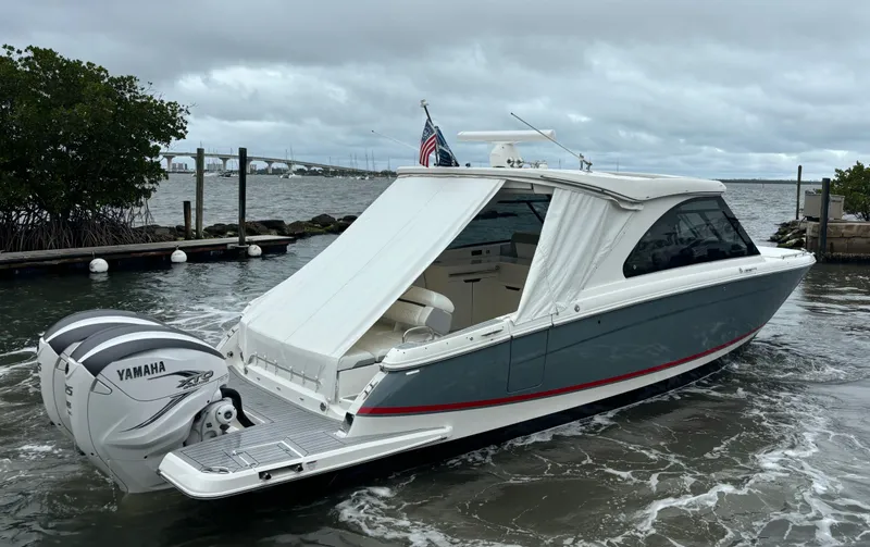  Yacht Photos Pics 2022 REGAL LX36 - Image 8