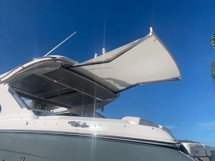  Yacht Photos Pics 2022 REGAL LX36 - Image 39