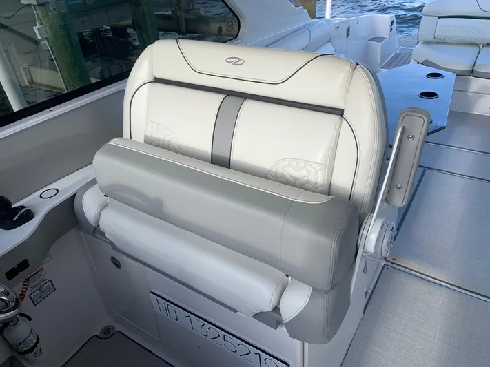  Yacht Photos Pics 2022 REGAL LX36 - Image 32