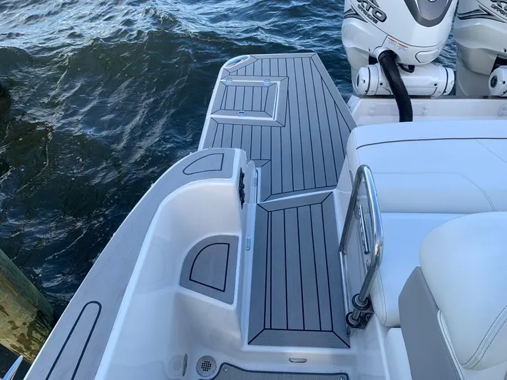  Yacht Photos Pics 2022 REGAL LX36 - Image 19