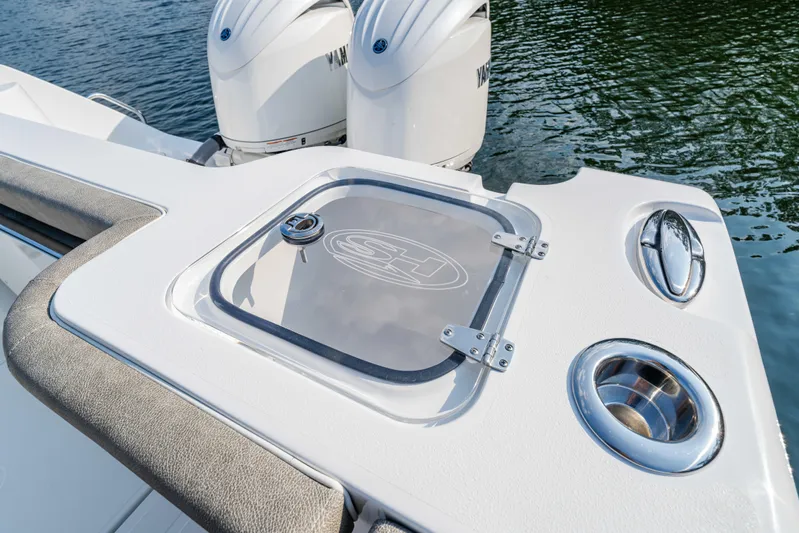  Yacht Photos Pics 2026 Sea Hunt Gamefish 25 boat with dual Yamaha engines and sleek deck design.