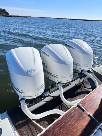  Yacht Photos Pics Three Yamaha outboard engines on a 2015 Jupiter 38 HFS boat.