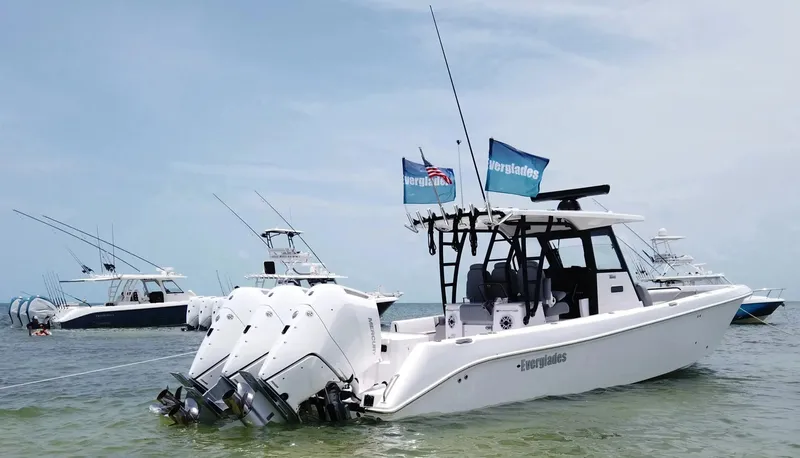  Yacht Photos Pics 2024 EVERGLADES 365 CC - Image 8