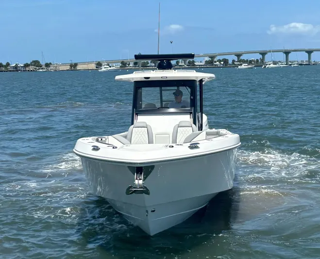  Yacht Photos Pics 2024 EVERGLADES 365 CC - Image 6