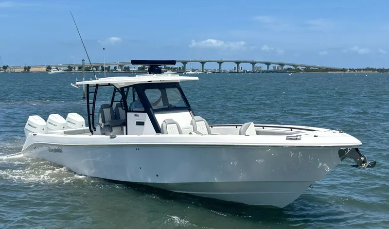  Yacht Photos Pics 2024 EVERGLADES 365 CC - Image 4