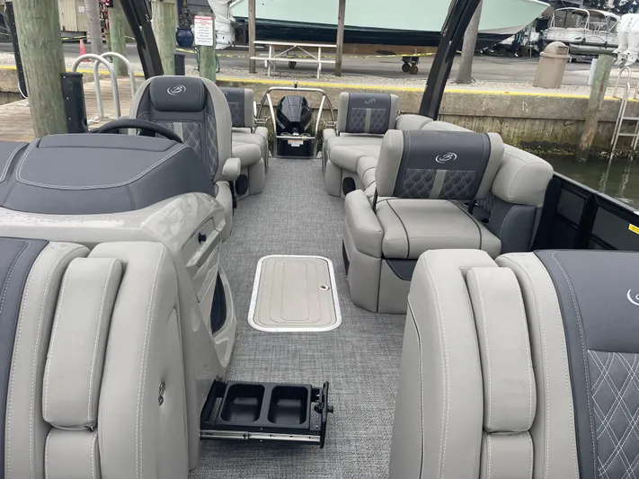  Yacht Photos Pics 2024 Barletta L25ma - Image 8