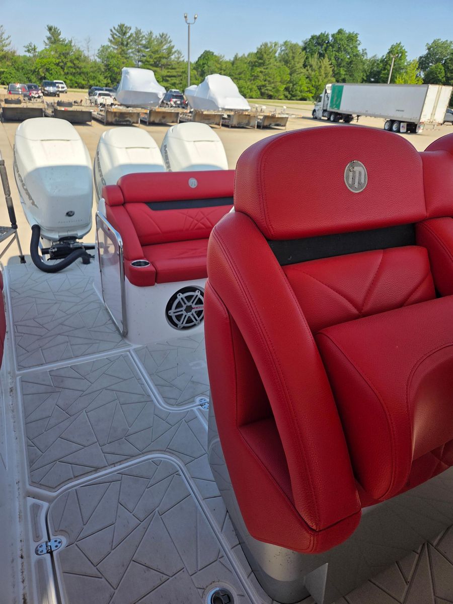 2019 Mystic Powerboats 42 