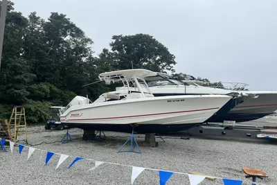 Boston Whaler 230 Outrage