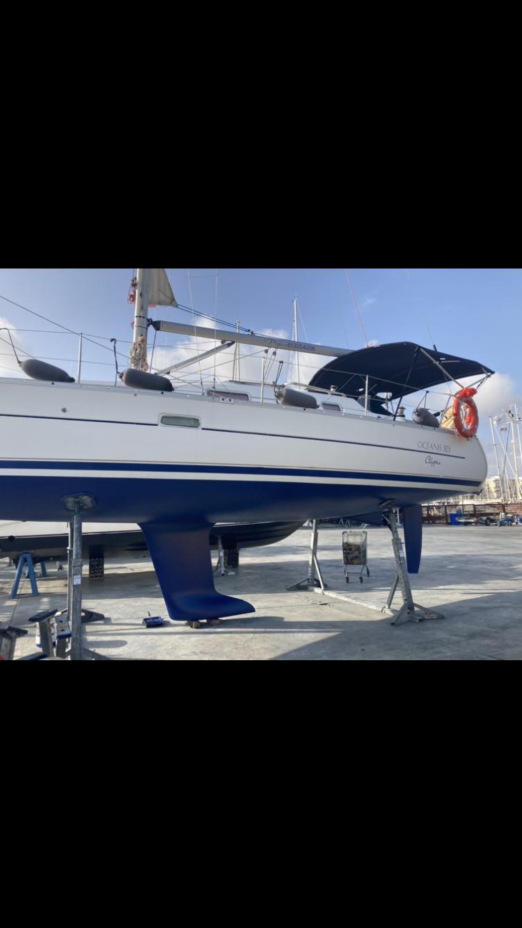 2005 Beneteau Oceanis Clipper 323