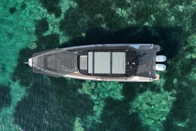 2024 Axopar 37 Sun Top