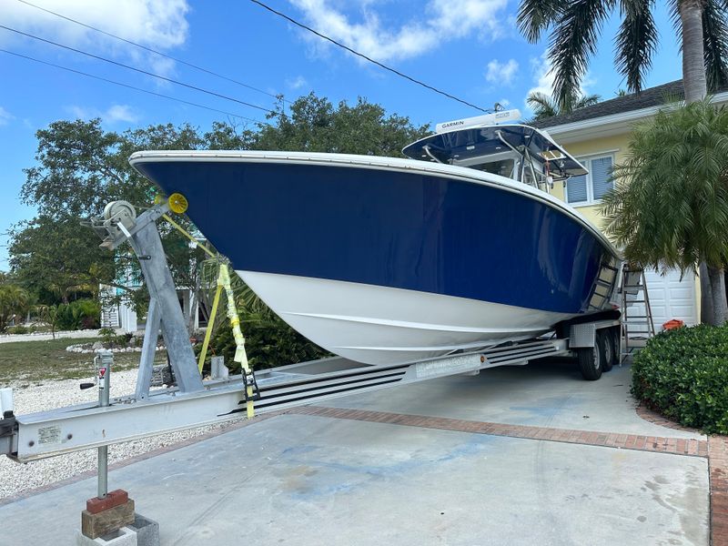 2015 Invincible 39 Open