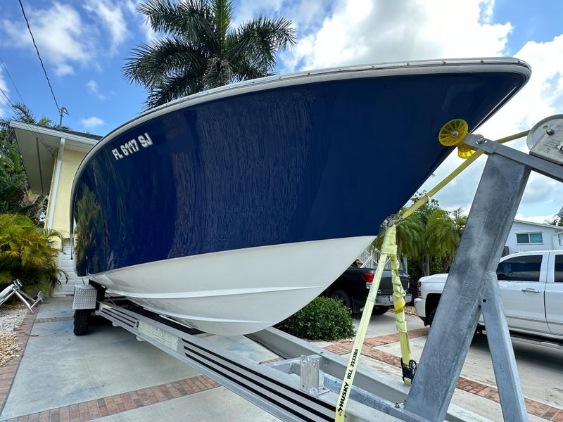 2015 Invincible 39 Open