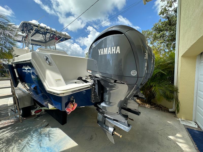2015 Invincible 39 Open