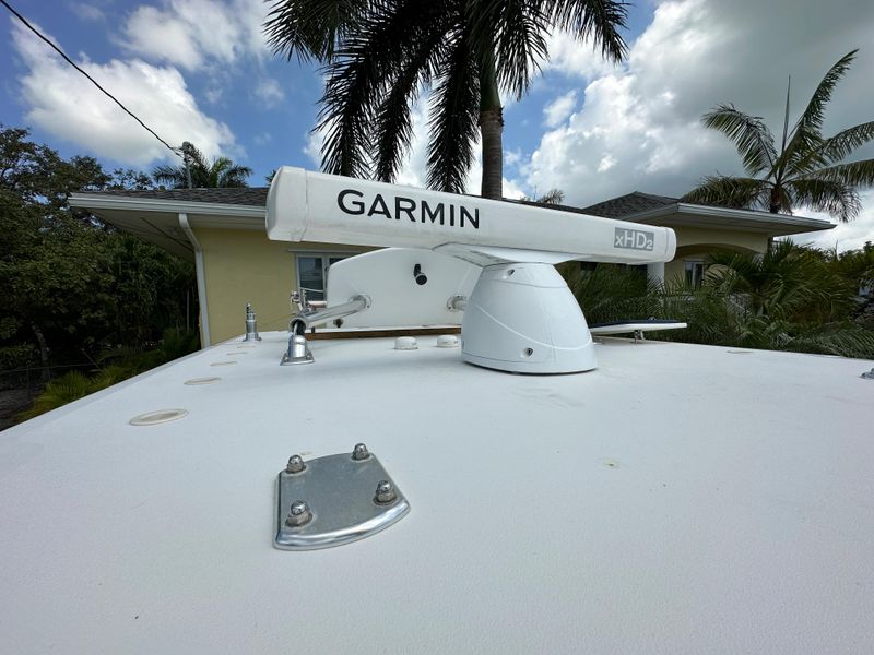 2015 Invincible 39 Open