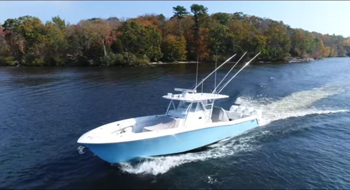 2018 Invincible 42 