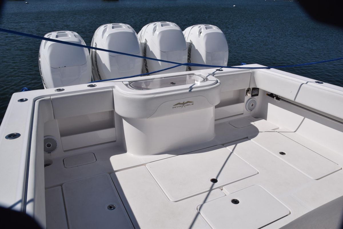 2018 Invincible 42 