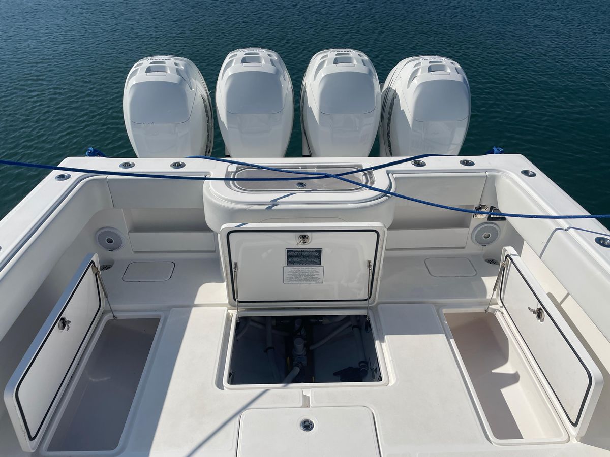 2018 Invincible 42 