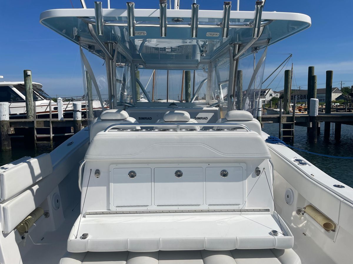 2018 Invincible 42 
