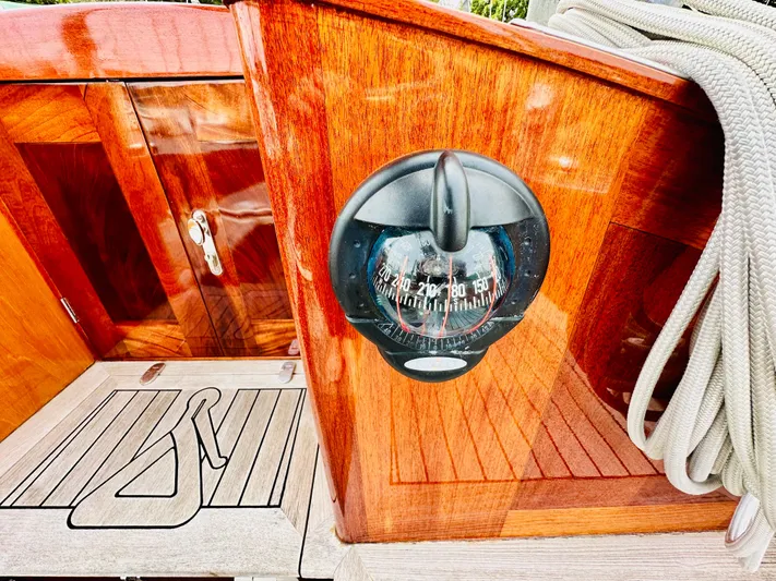 Bamboozle Yacht Photos Pics Spirit Yachts Spirit 46, 2010 model, featuring a wooden deck and compass.