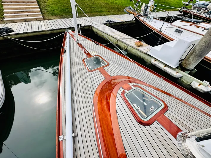 Bamboozle Yacht Photos Pics Deck of 2010 Spirit Yachts Spirit 46 sailboat, featuring elegant wood finish and sleek design.