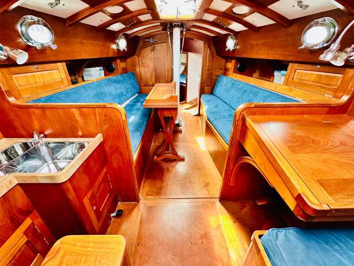 Bamboozle Yacht Photos Pics 