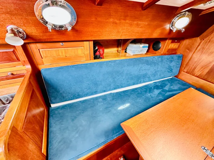 Bamboozle Yacht Photos Pics 