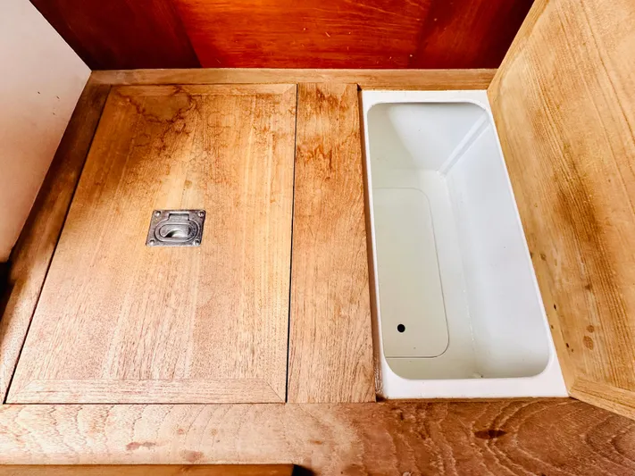 Bamboozle Yacht Photos Pics 