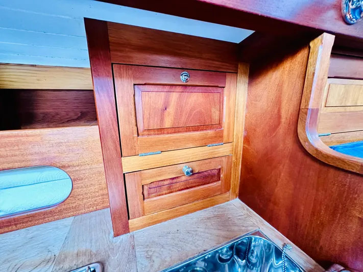 Bamboozle Yacht Photos Pics 