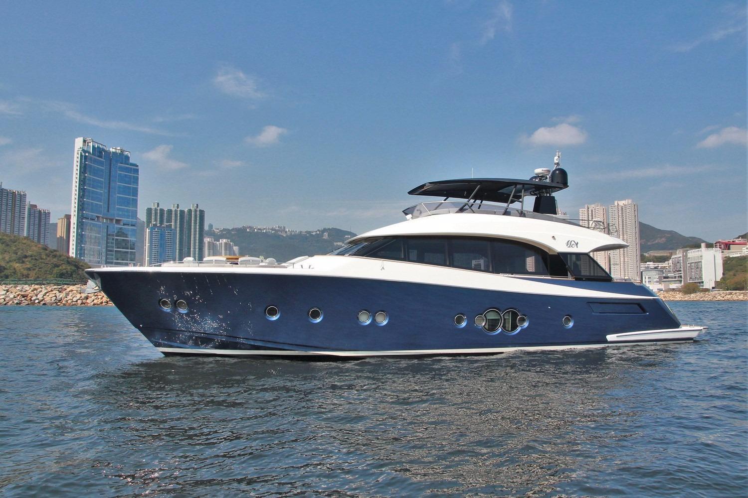 2012 Monte Carlo Yachts MCY 76