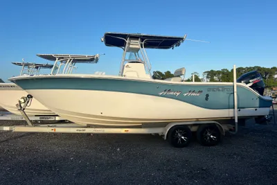 Sea Fox 256 Center Console