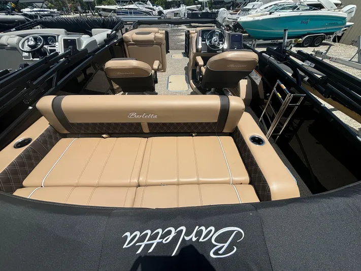  Yacht Photos Pics 2025 BARLETTA L23UC - Image 8