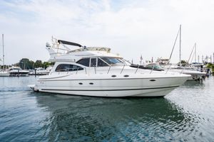 Cruisers Yachts 5000 Sedan Sport