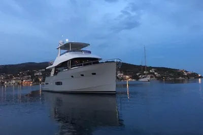 Outer Reef Trident 620