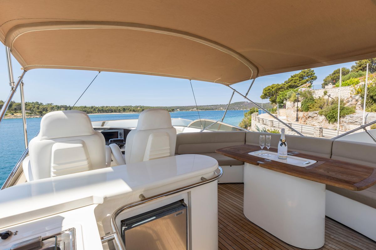 2000 Sunseeker 84 