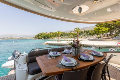 Yacht