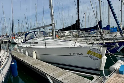2008 Beneteau Oceanis Clipper 323