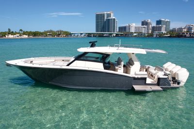 Yacht